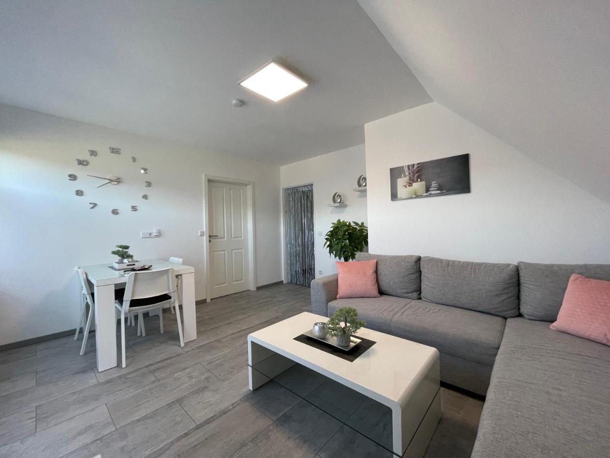 Moderne Wohnung Nah Am Cappenberger-See, 1-4 Gaeste Lünen Exterior foto